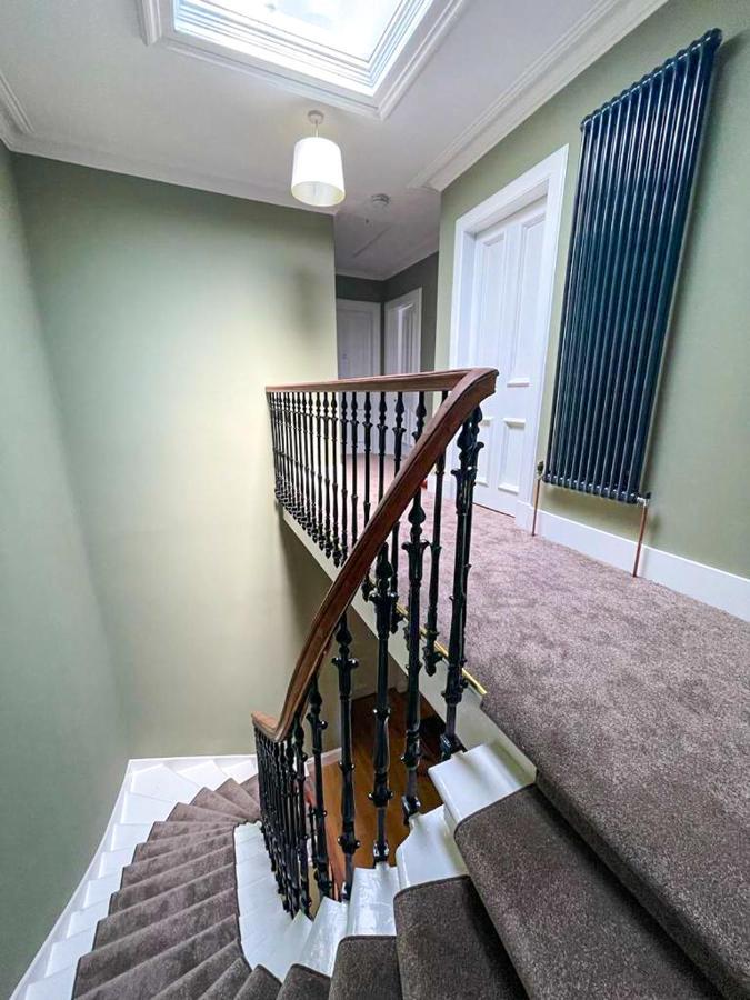Remarkable 5Br Townhouse With Garden, Sleeps 12 إدنبرة المظهر الخارجي الصورة